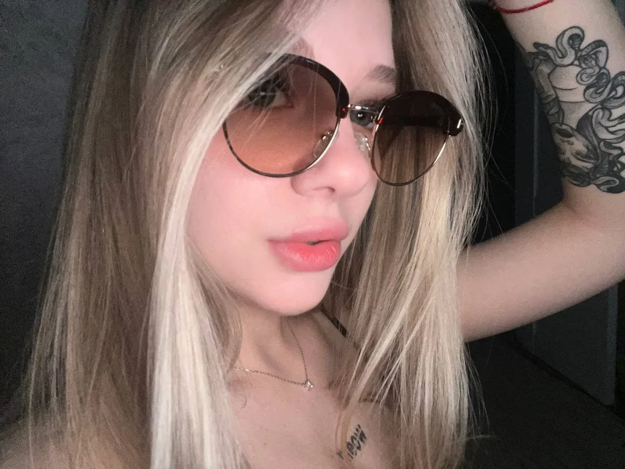 MoniBless camshow