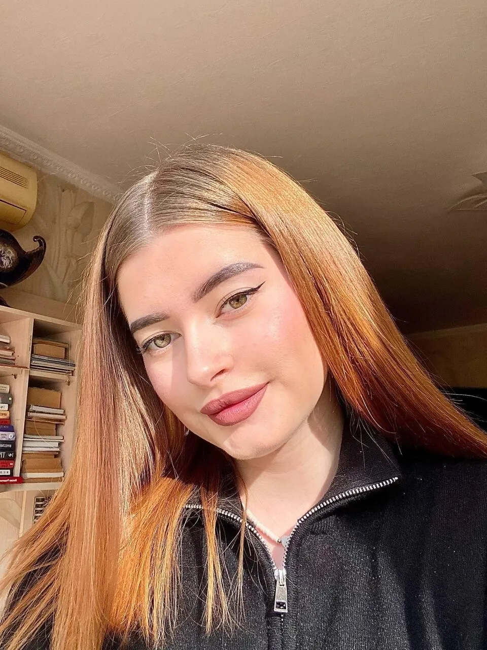 emiliacouple camshow