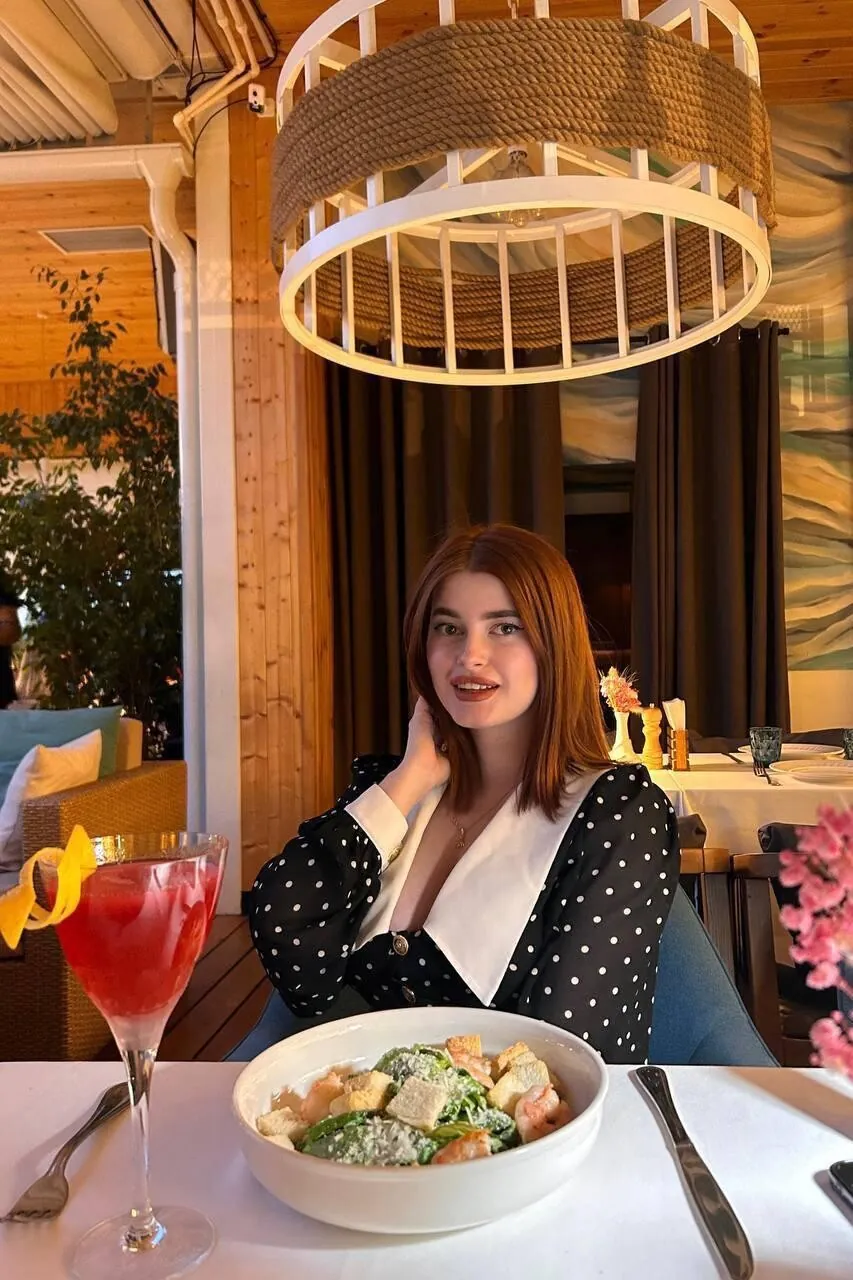 emiliacouple nudes — photos, videos & cam replays