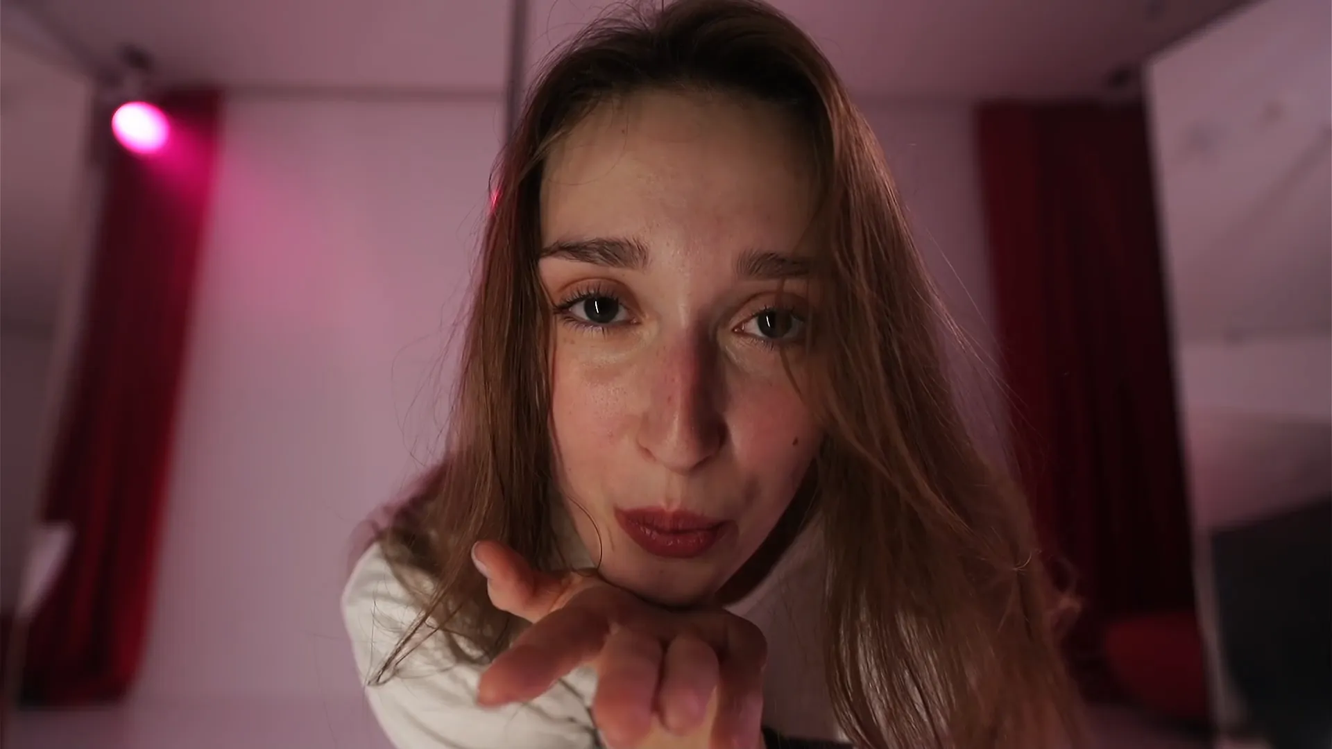 _meganmeow_ camshow