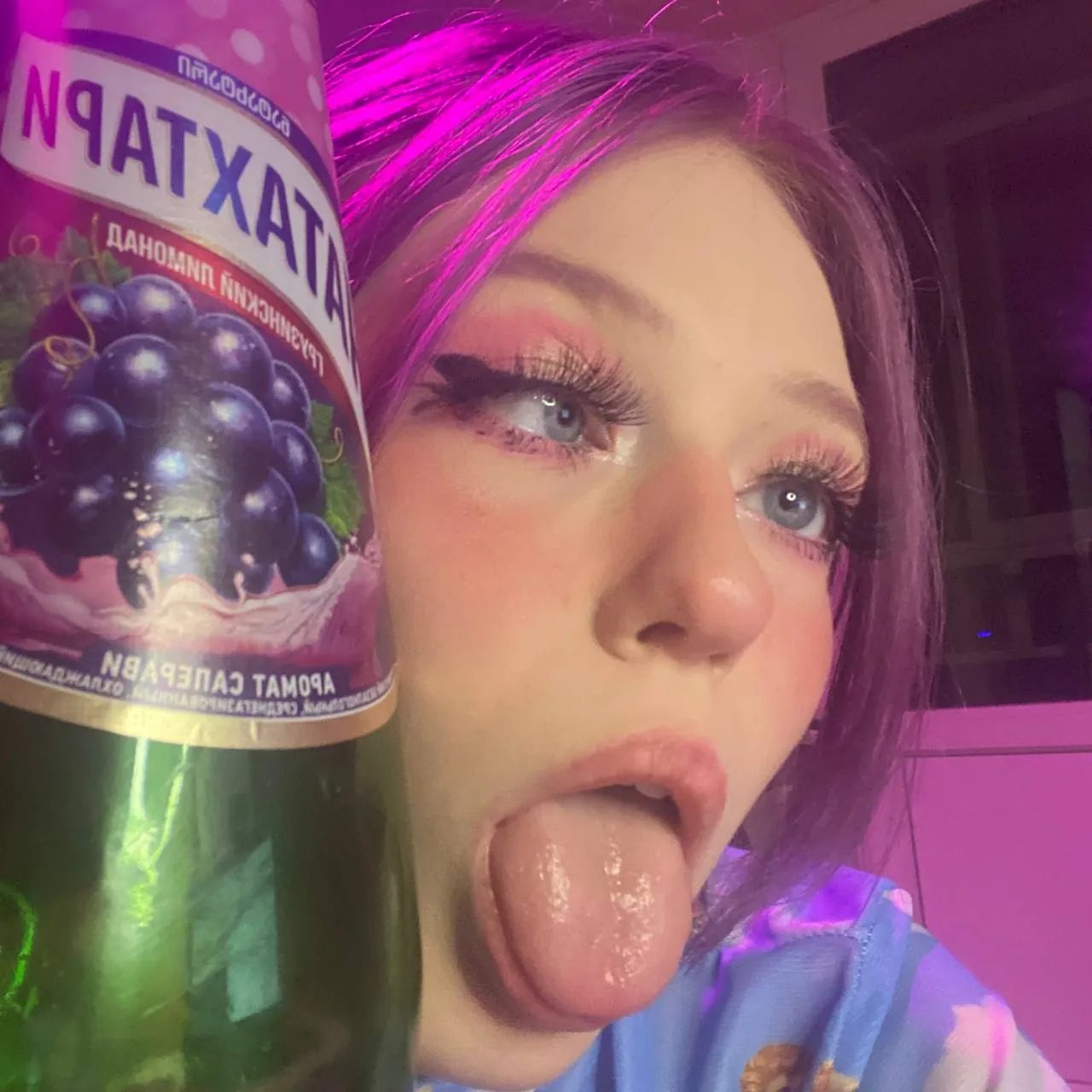 Mollycodle camshow