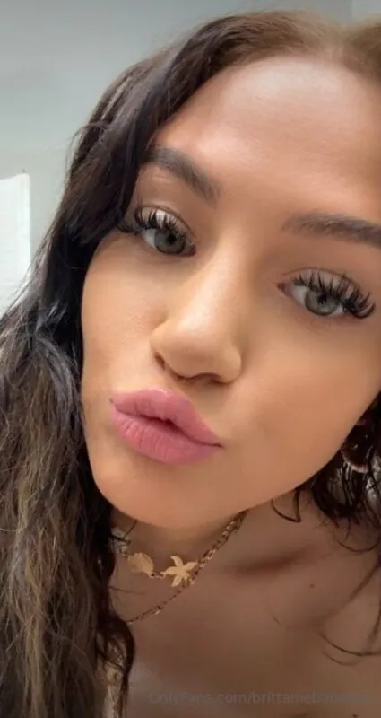 sweetbrittaniexox camshow