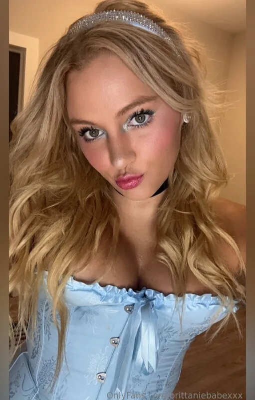 sweetbrittaniexox camshow
