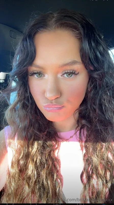 sweetbrittaniexox camshow