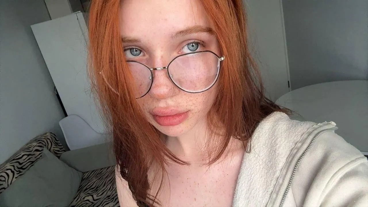 Connie_monus camshow