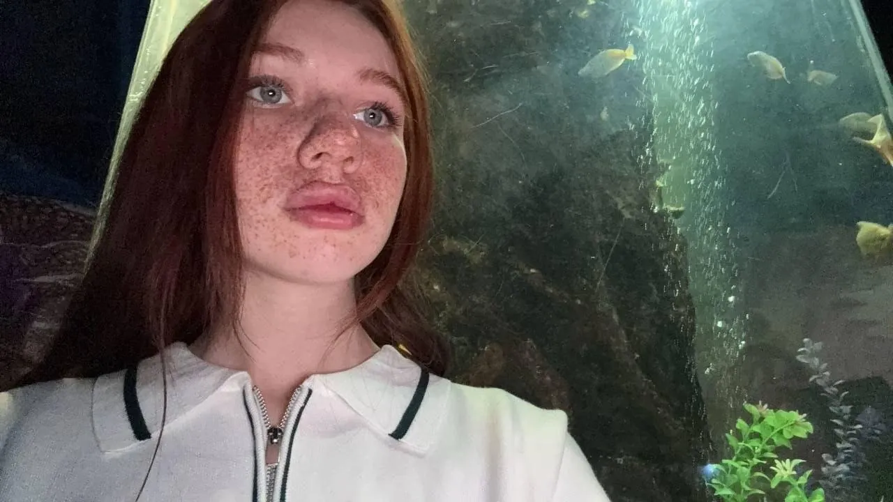 Connie_monus camshow