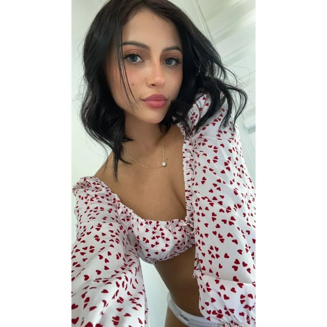 misscharlotte1 camshow