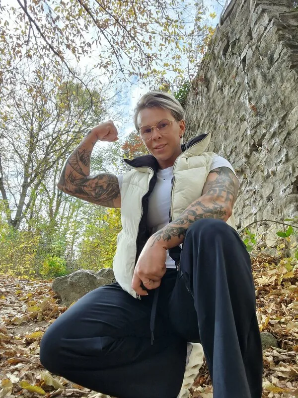 crazyxbody camshow