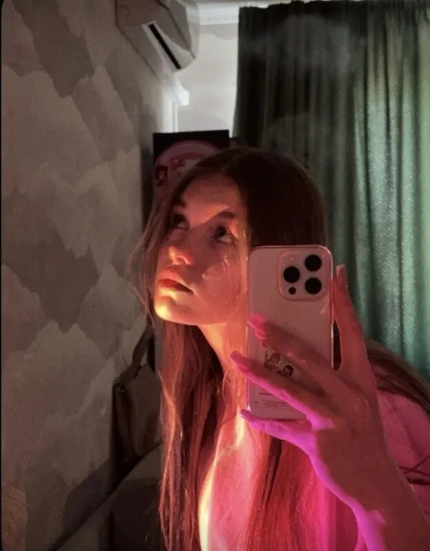 cuteloat camshow