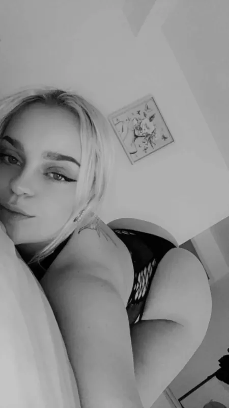 Kell1016- camshow