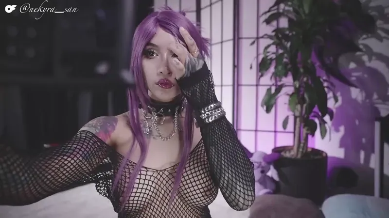 Kittymolly_ — 2 new photos + 1 video from her latest cam shows