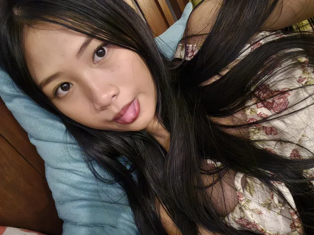 Bunny72772 camshow