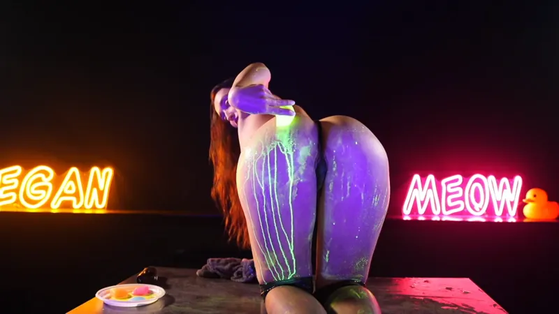 _meganmeow_ camshow