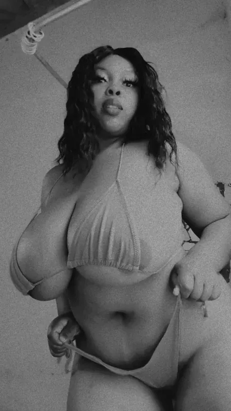Sexyroseytitz_00 camshow