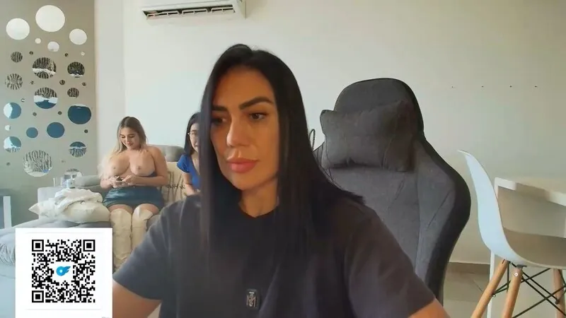 Emilly Browm — 12 new photos + 2 videos from her latest cam shows