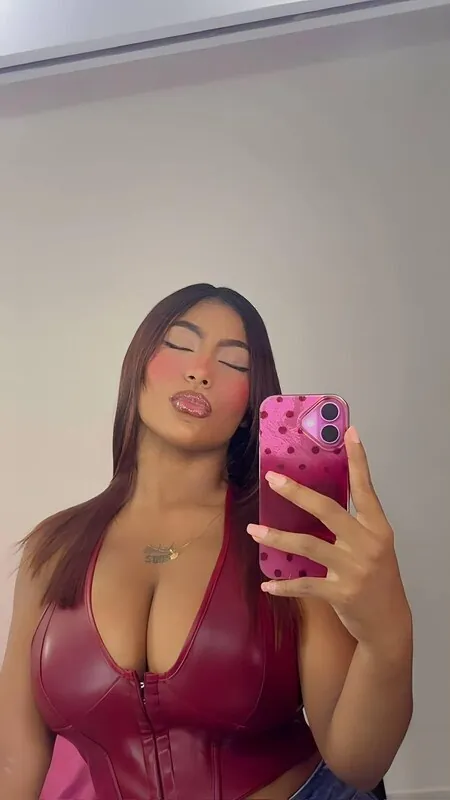 khate_smith camshow