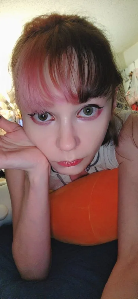 Monimusume (AKA Cheyenne Pitts, Chesqin) camshow
