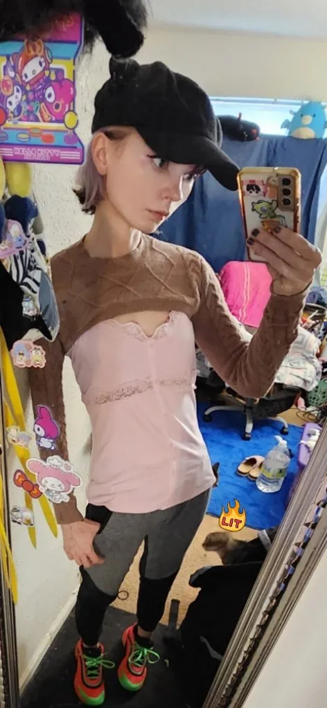 Monimusume (AKA Cheyenne Pitts, Chesqin) camshow