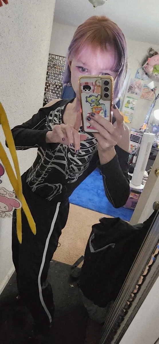 Monimusume (AKA Cheyenne Pitts, Chesqin) camshow
