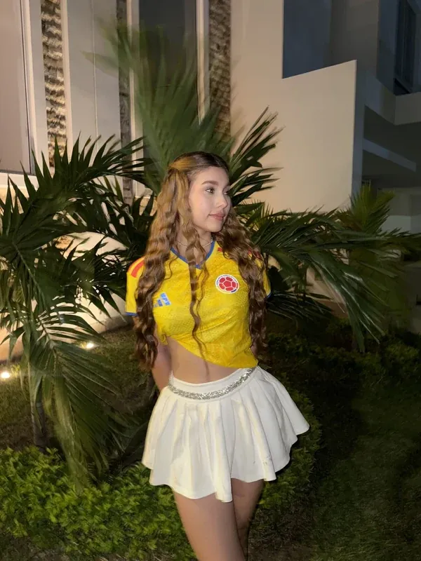 Nikii__ camshow